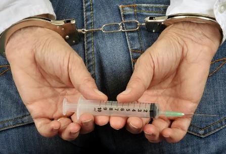 吸毒几年后可以考驾驶证?